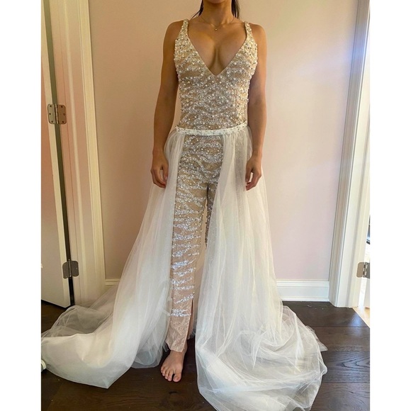 NWT JOVANI BRIDAL JUMPSUIT. BEADED AND PEARLS. DETATCHABLE SKIRT